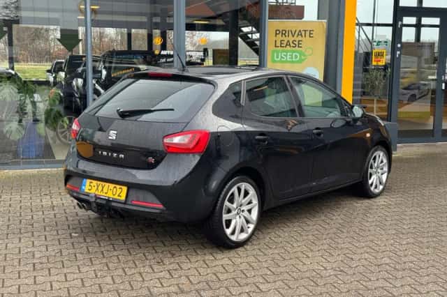 SEAT Ibiza (2015) thumbnail 4