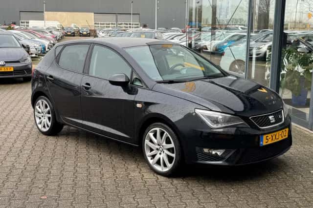 SEAT Ibiza (2015) thumbnail 6