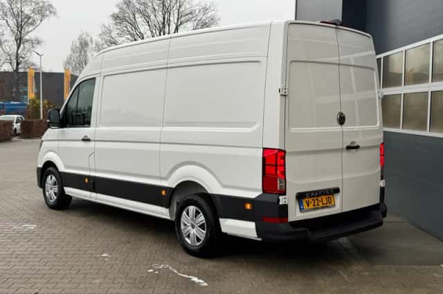 Volkswagen Crafter (2024) thumbnail 3