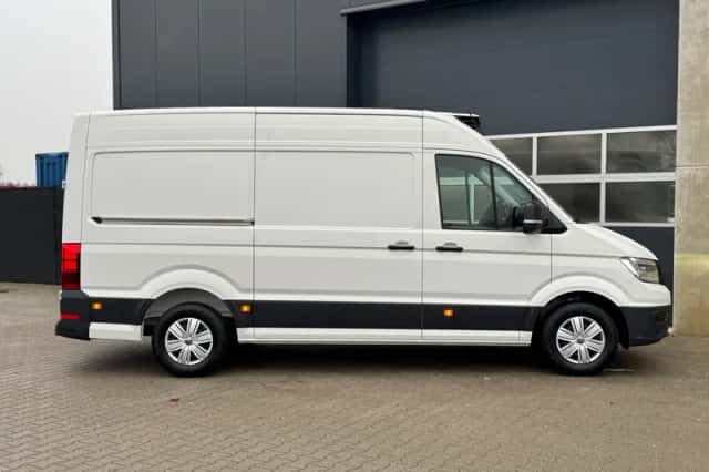 Volkswagen Crafter (2024) thumbnail 5