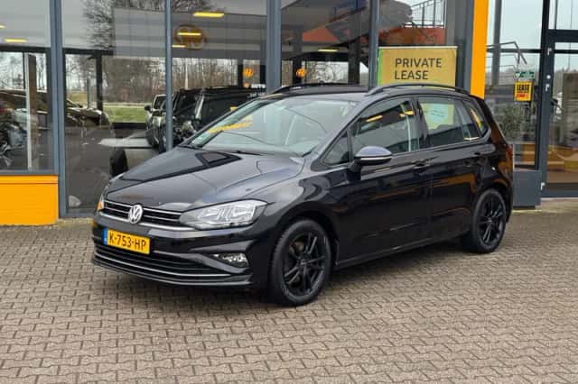 Volkswagen Golf Sportsvan (2018) thumbnail 1