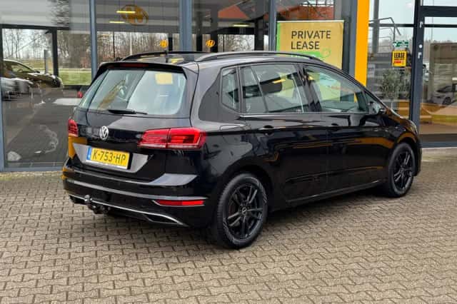 Volkswagen Golf Sportsvan (2018) thumbnail 4