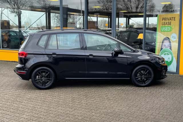 Volkswagen Golf Sportsvan (2018) thumbnail 5