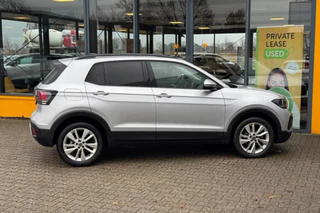 Volkswagen T-Cross (2024) thumbnail 4