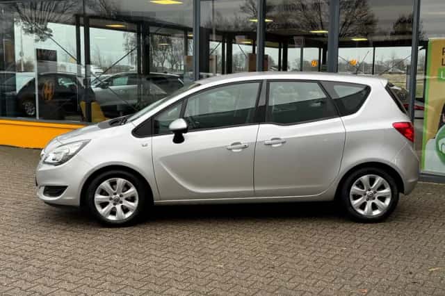 Opel Meriva (2016) thumbnail 2