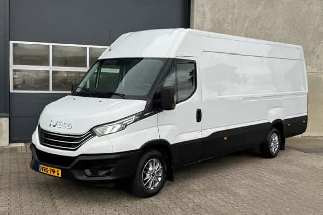 Iveco Daily (2022) thumbnail 1