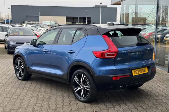 Volvo XC40 (2021) thumbnail 3