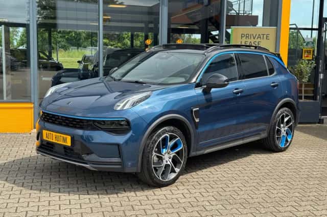 Lynk & Co 01 (2023) thumbnail 1