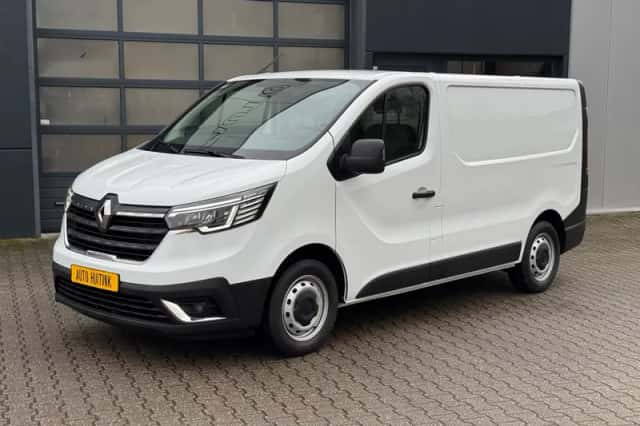 Renault Trafic (2024) thumbnail 1