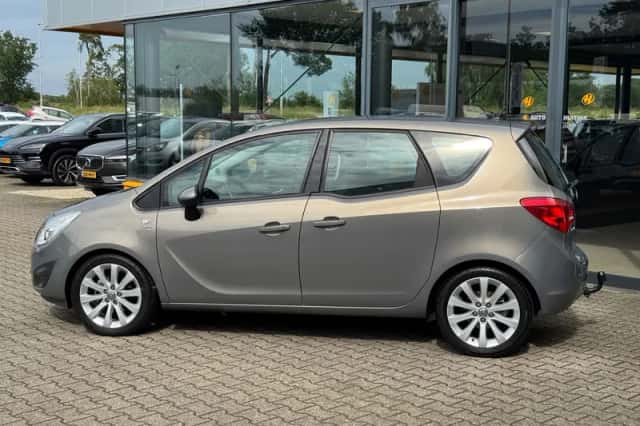 Opel Meriva (2013) thumbnail 2