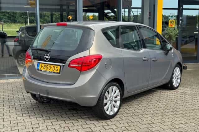 Opel Meriva (2013) thumbnail 4