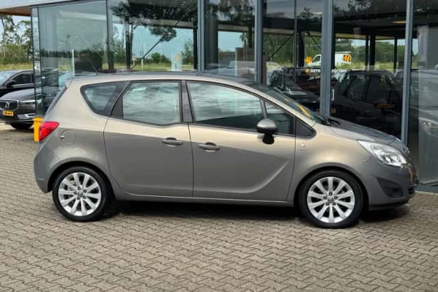 Opel Meriva (2013) thumbnail 5