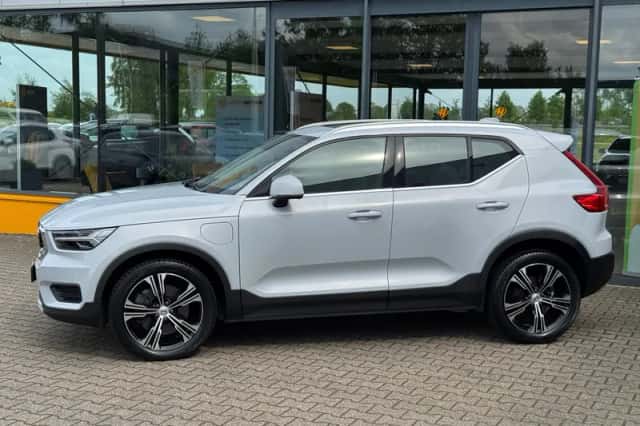 Volvo XC40 (2022) thumbnail 2