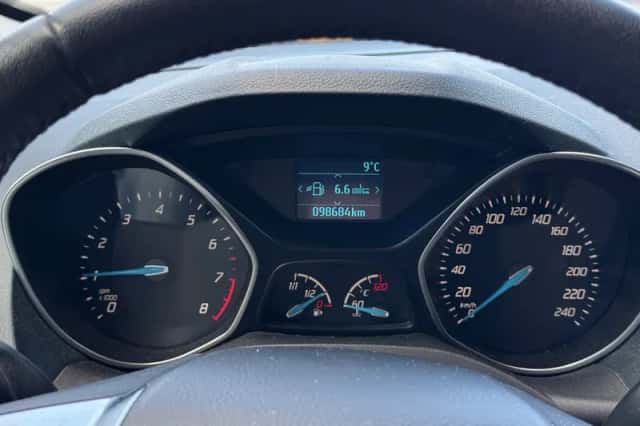 Ford C-Max (2012) thumbnail 6
