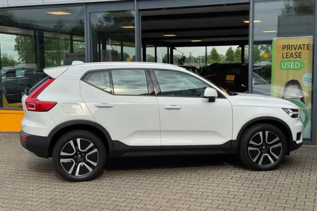 Volvo XC40 (2019) thumbnail 5