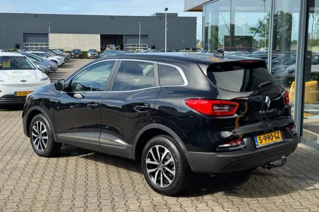 Renault Kadjar (2022) thumbnail 3