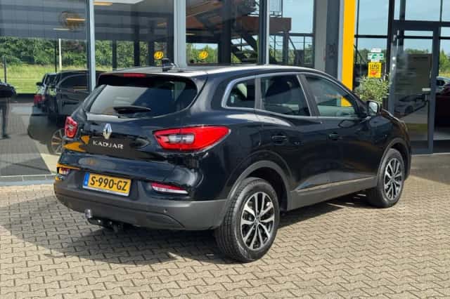 Renault Kadjar (2022) thumbnail 4