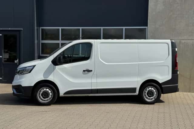 Renault Trafic (2024) thumbnail 2