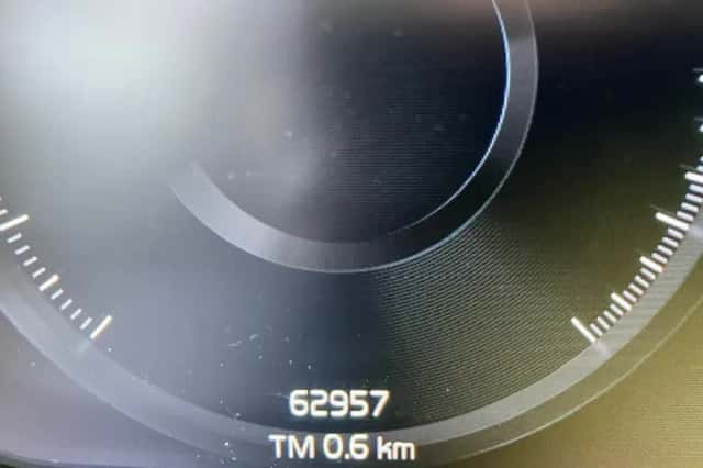 Volvo XC40 (2023) thumbnail 6
