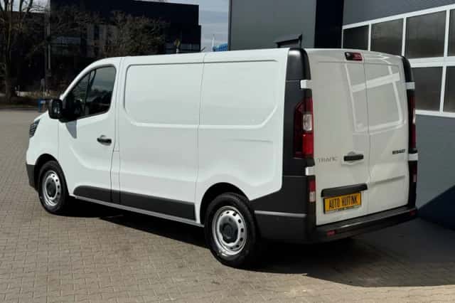 Renault Trafic (2024) thumbnail 3