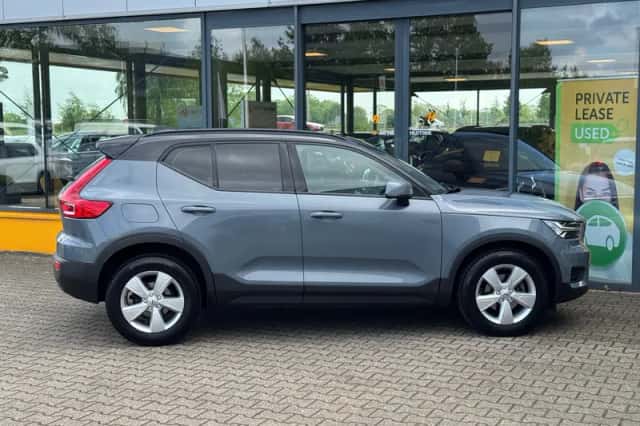 Volvo XC40 (2022) thumbnail 5