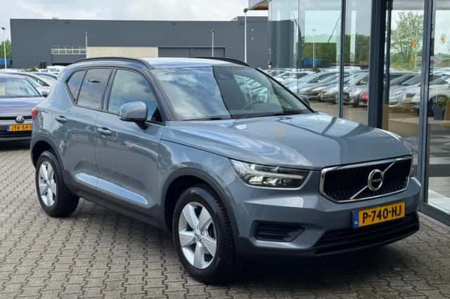 Volvo XC40 (2022) thumbnail 6