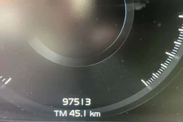 Volvo XC40 (2020) thumbnail 3