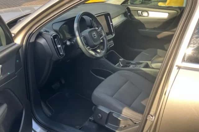 Volvo XC40 (2020) thumbnail 4