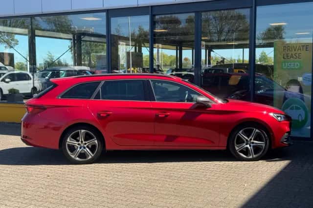 SEAT Leon (2022) thumbnail 5