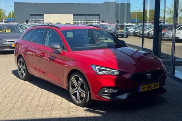 SEAT Leon (2022) thumbnail 6