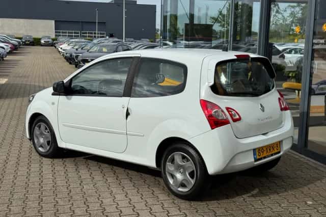 Renault Twingo (2012) thumbnail 3