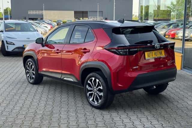 Toyota Yaris Cross (2023) thumbnail 3