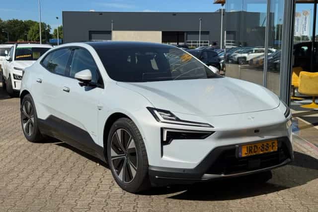 Polestar 4 (2025) thumbnail 6