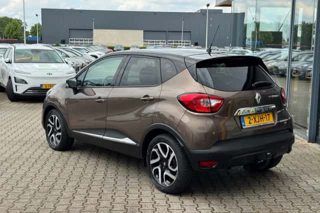 Renault Captur (2014) thumbnail 3