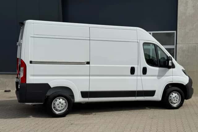 Peugeot Boxer (2024) thumbnail 4