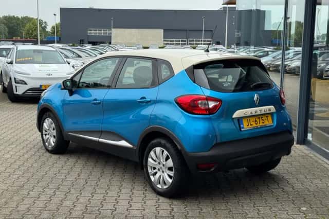 Renault Captur (2014) thumbnail 3