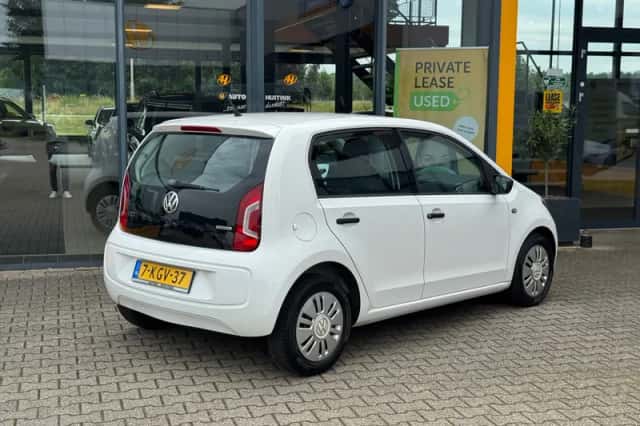 Volkswagen Up (2013) thumbnail 4
