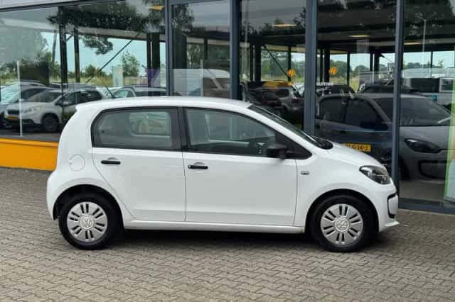 Volkswagen Up (2013) thumbnail 5