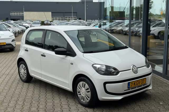 Volkswagen Up (2013) thumbnail 6