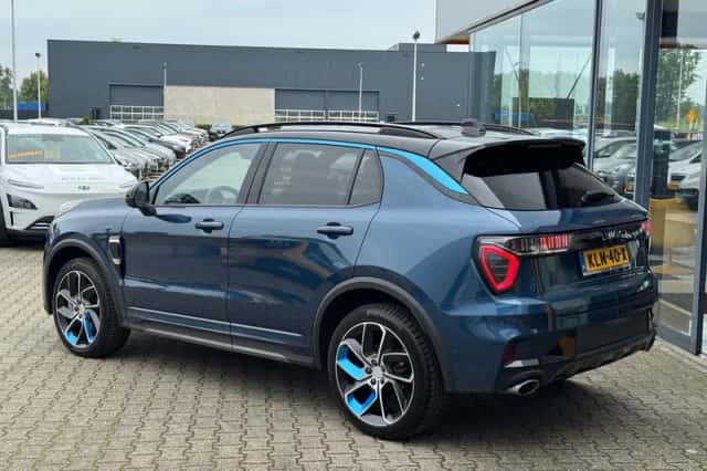 Lynk & Co 01 (2023) thumbnail 3