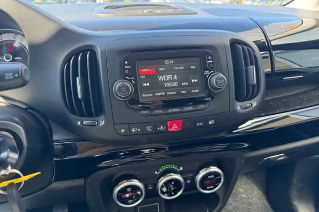 Fiat 500L (2016) thumbnail 3