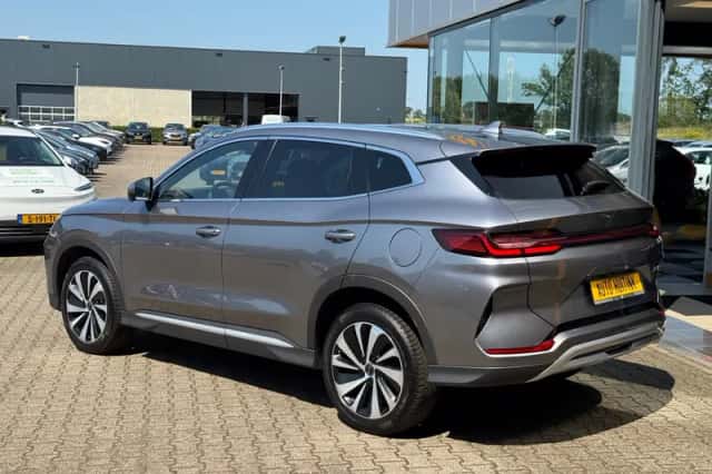 BYD Seal U (2025) thumbnail 3