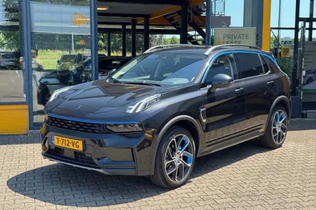 Lynk & Co 01 (2023) thumbnail 1