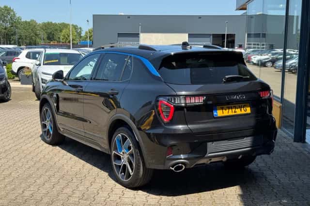 Lynk & Co 01 (2023) thumbnail 3