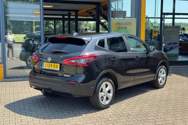 Nissan Qashqai (2019) thumbnail 4