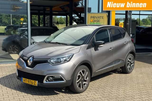 Renault Captur (2016) thumbnail 3
