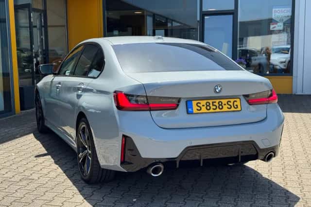 BMW 3-Serie (2023) thumbnail 4