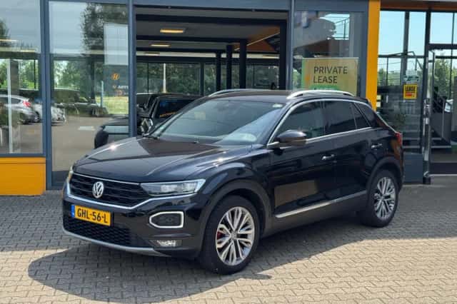 Volkswagen T-Roc (2019) thumbnail 1