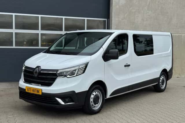 Renault Trafic (2024) thumbnail 1