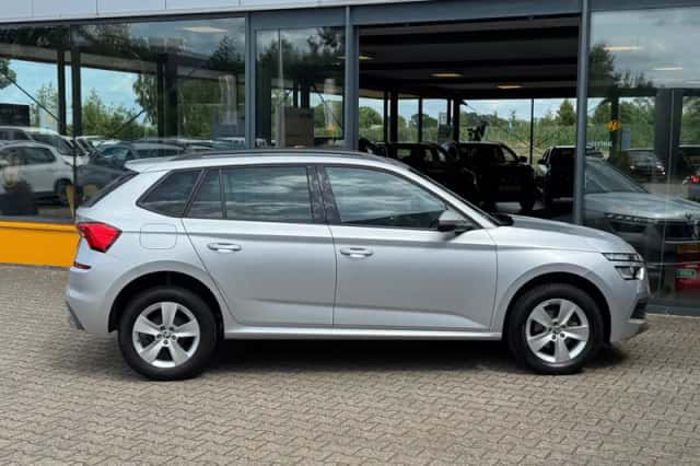 Škoda Kamiq (2022) thumbnail 5